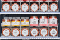 Warenvorschubsystem für Tiefkühlschrank
